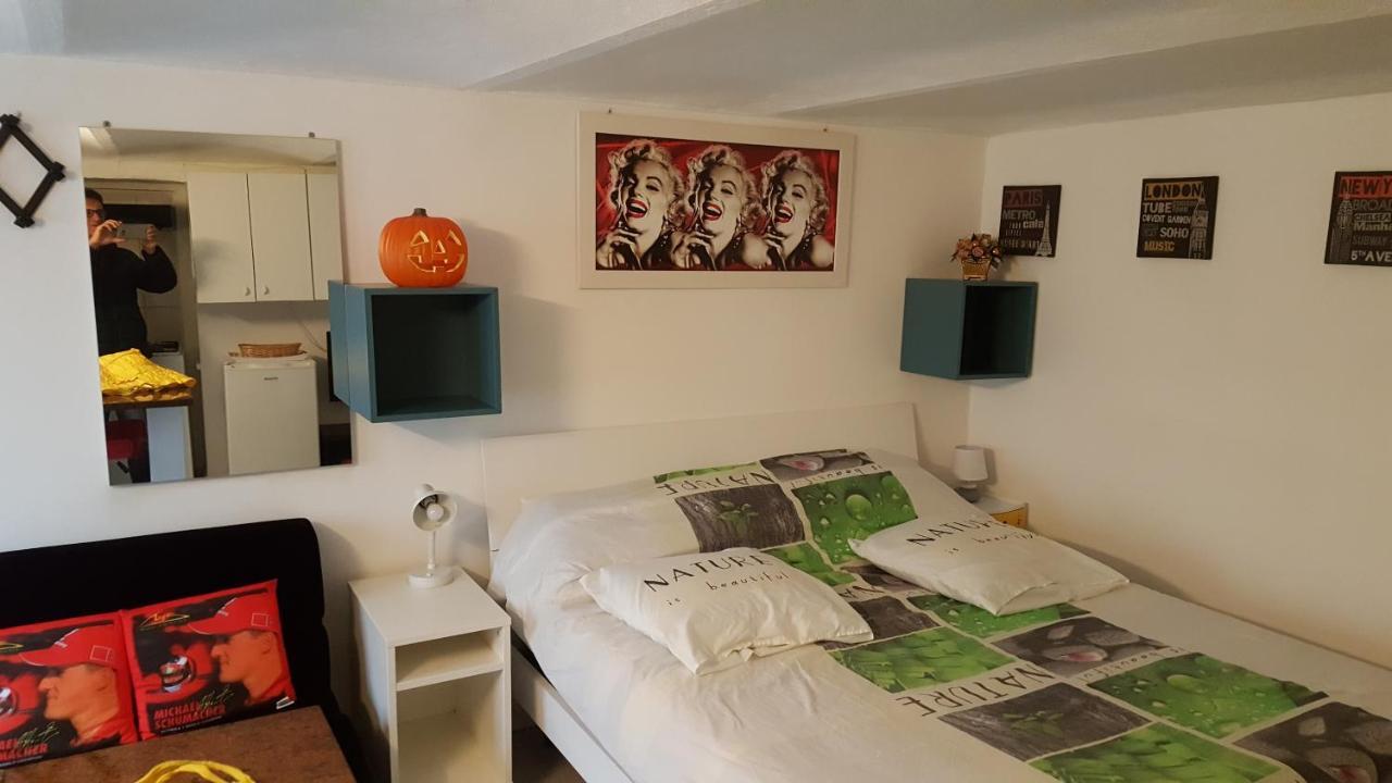 Ferienwohnung Location Turistic Monolocale Nel Parco Del Santuario Asti Exterior foto